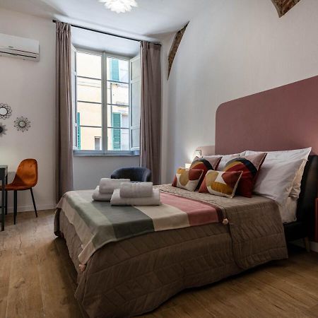 The Urban Blue, Superior Apartment Near Lungarni Pisa Buitenkant foto