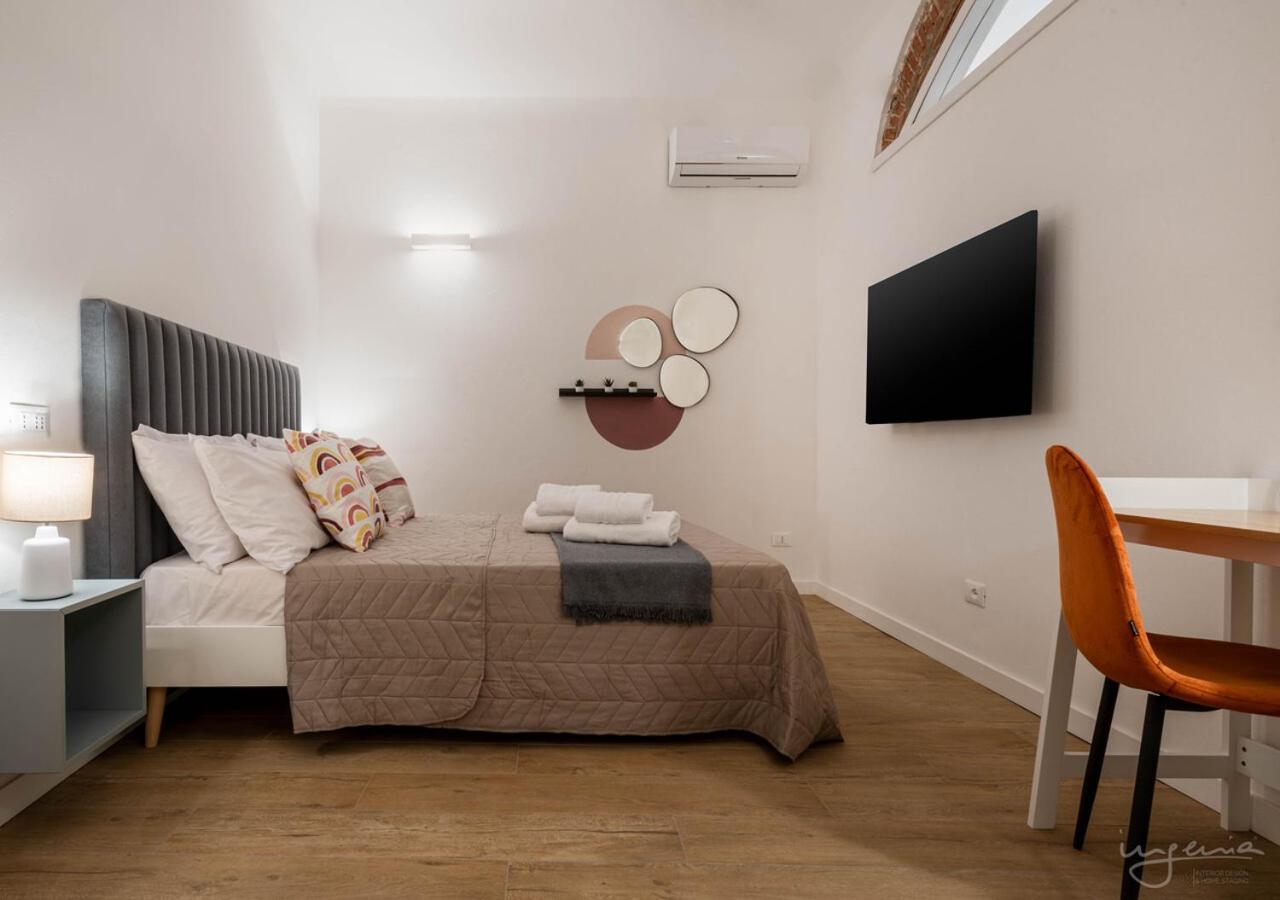 The Urban Blue, Superior Apartment Near Lungarni Pisa Buitenkant foto