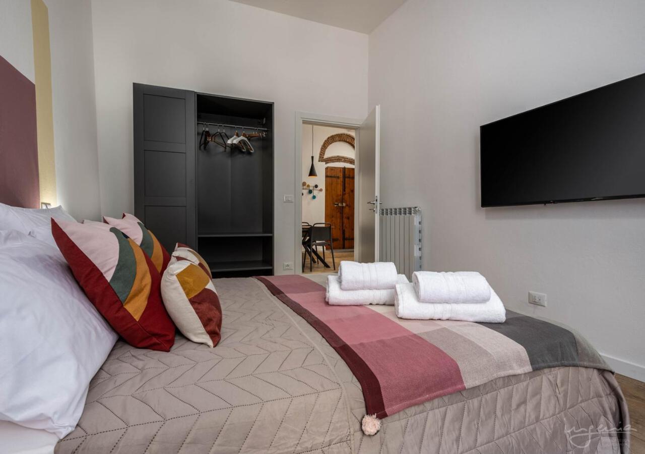 The Urban Blue, Superior Apartment Near Lungarni Pisa Buitenkant foto
